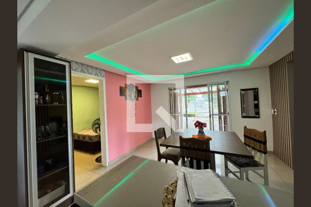 Cozinha de casa à venda com 4 quartos, 150m² em Campestre, São Leopoldo