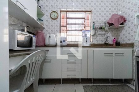 Cozinha de casa à venda com 3 quartos, 160m² em Industrial, Contagem