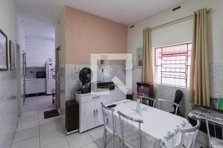 Copa de casa à venda com 3 quartos, 160m² em Industrial, Contagem