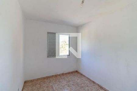 Quarto 1 de apartamento para alugar com 2 quartos, 52m² em São Rafael, São Paulo