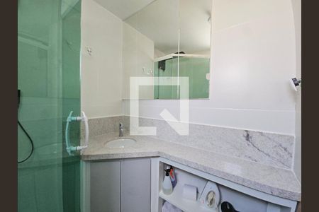 Banheiro de kitnet/studio para alugar com 1 quarto, 28m² em Amaralina, Salvador