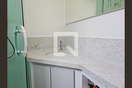 Banheiro de kitnet/studio para alugar com 1 quarto, 28m² em Amaralina, Salvador
