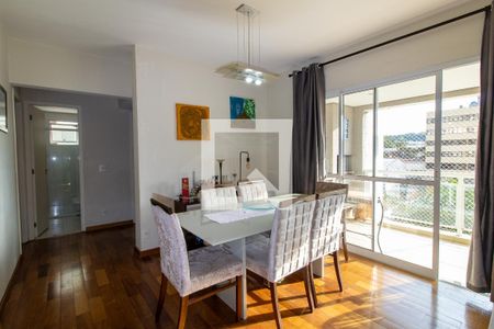 Sala de apartamento à venda com 3 quartos, 110m² em Vila Itapura, Campinas