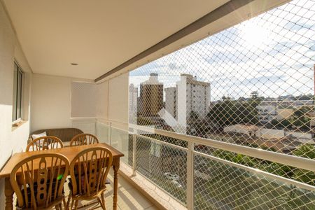 Varanda da Sala de apartamento à venda com 3 quartos, 110m² em Vila Itapura, Campinas