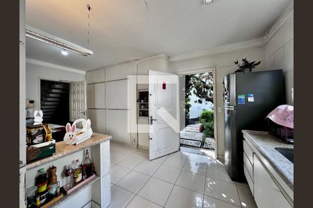 Cozinha de casa à venda com 4 quartos, 300m² em Granja Julieta, São Paulo