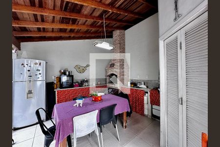 Churrasqueira de casa à venda com 4 quartos, 300m² em Granja Julieta, São Paulo