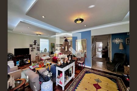 Sala de casa à venda com 3 quartos, 250m² em Granja Julieta, São Paulo