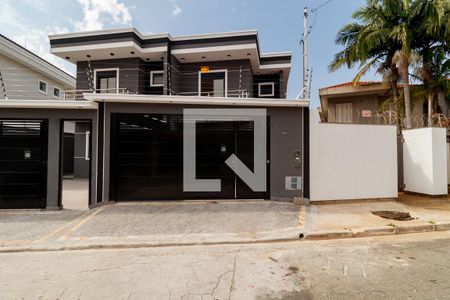 Fachada de casa à venda com 3 quartos, 140m² em Jardim Guapira, São Paulo