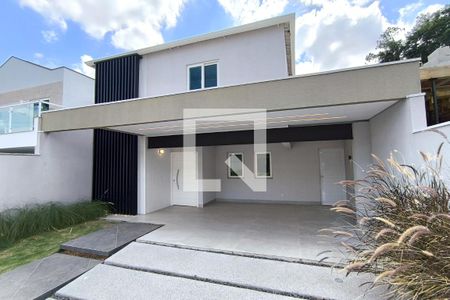 Fachada de casa de condomínio à venda com 3 quartos, 190m² em Gramadão, Jundiaí