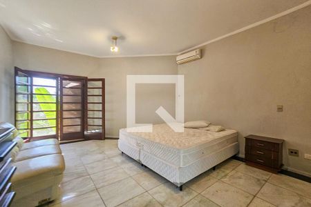 Suite 1 de apartamento para alugar com 5 quartos, 890m² em Jardim Acapulco, Guarujá