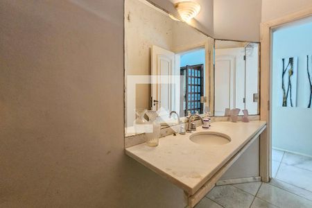 Lavabo de apartamento para alugar com 5 quartos, 890m² em Jardim Acapulco, Guarujá