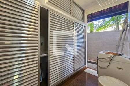Área de serviço de apartamento para alugar com 5 quartos, 890m² em Jardim Acapulco, Guarujá
