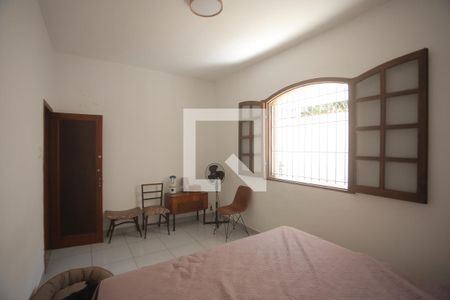 Quarto de casa para alugar com 4 quartos, 250m² em Padre Eustáquio, Belo Horizonte