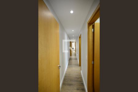 Corredor de apartamento à venda com 4 quartos, 210m² em Vila Mariana, São Paulo