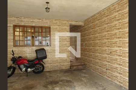 Garagem de casa à venda com 4 quartos, 242m² em Bandeiras, Osasco