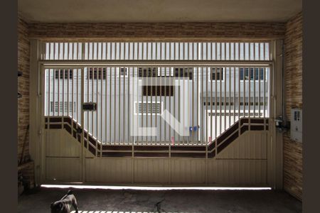 Garagem de casa à venda com 4 quartos, 242m² em Bandeiras, Osasco
