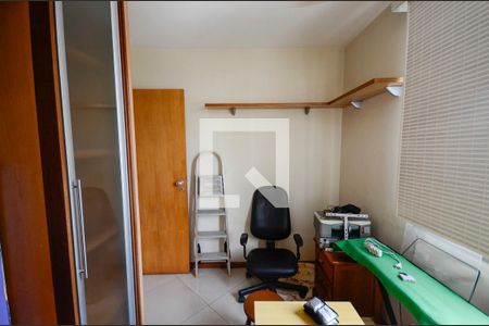 Quarto 2 de apartamento para alugar com 2 quartos, 75m² em Grajaú, Rio de Janeiro