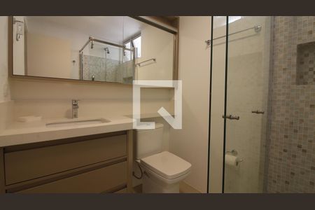 Banheiro de apartamento para alugar com 3 quartos, 86m² em Vila Nova Conceição, São Paulo