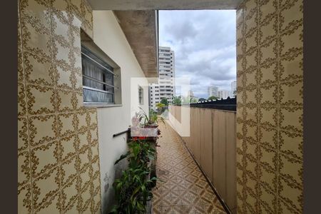Corredor acesso Varanda de casa à venda com 2 quartos, 492m² em Vila Zanardi, Guarulhos