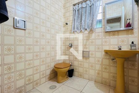 Banheiro de casa à venda com 3 quartos, 83m² em Vila Zamataro, Guarulhos