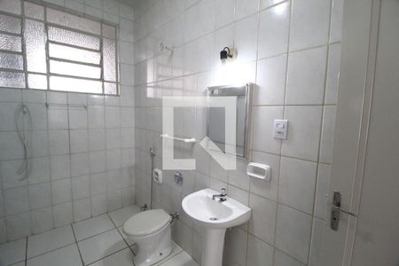 Banheiro do Quarto 3 de apartamento para alugar com 3 quartos, 158m² em Centro, Uberlândia