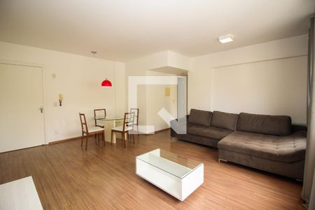 Sala de apartamento à venda com 2 quartos, 67m² em Santo Antônio, Porto Alegre