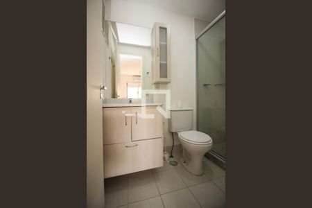 Banheiro da Suíte de apartamento à venda com 2 quartos, 67m² em Santo Antônio, Porto Alegre