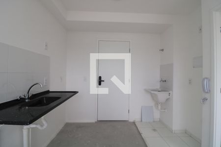 Cozinha de apartamento para alugar com 1 quarto, 24m² em Cidade Satelite Santa Barbara, São Paulo