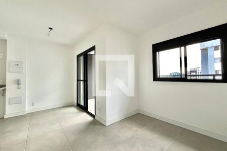 Sala/Quarto de kitnet/studio à venda com 1 quarto, 28m² em Chácara Inglesa, São Paulo