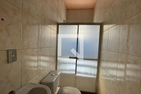 Banheiro de casa para alugar com 1 quarto, 30m² em Jardim Olavo Bilac, Duque de Caxias