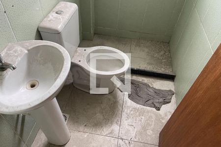 Banheiro de casa para alugar com 1 quarto, 45m² em Jardim Olavo Bilac, Duque de Caxias