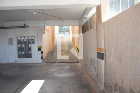 Garagem de apartamento à venda com 3 quartos, 72m² em Ana Lúcia, Belo Horizonte