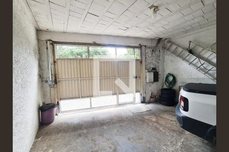 Garagem de casa para alugar com 3 quartos, 250m² em Vila Aprazivel, Guarulhos