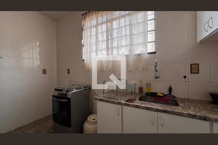 Cozinha de casa à venda com 2 quartos, 376m² em Santa Efigênia, Belo Horizonte
