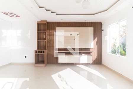 Sala de casa de condomínio para alugar com 4 quartos, 149m² em Jundiapeba, Mogi das Cruzes