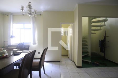 Sala de casa para alugar com 3 quartos, 200m² em Vila Monumento, São Paulo