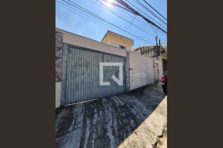 Fachada de casa à venda com 1 quarto, 40m² em Jardim Casa Pintada, São Paulo