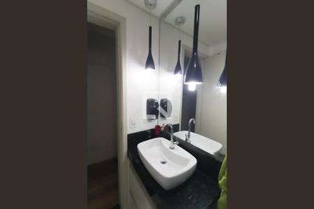 Banheiro de apartamento à venda com 2 quartos, 60m² em Medeiros, Jundiaí