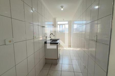 Cozinha de apartamento para alugar com 1 quarto, 52m² em Guilhermina, Praia Grande