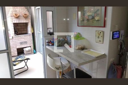 Casa à venda com 3 quartos, 142m² em Jardim Monte Kemel, São Paulo