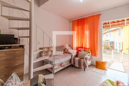 Sala de casa de condomínio à venda com 2 quartos, 50m² em Aberta dos Morros, Porto Alegre