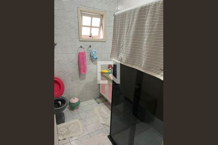 Banheiro de casa à venda com 3 quartos, 183m² em Parque Edu Chaves, São Paulo