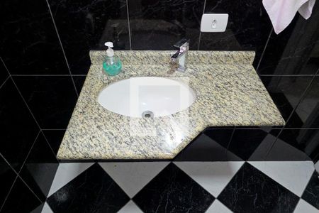 Banheiro de apartamento para alugar com 1 quarto, 32m² em Jardim das Industrias, São José dos Campos