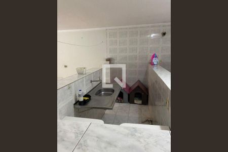 Casa à venda com 3 quartos, 250m² em Vila Nair, São Paulo