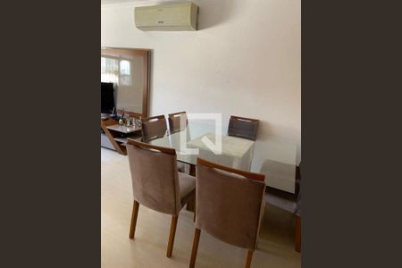 Casa à venda com 3 quartos, 250m² em Vila Nair, São Paulo