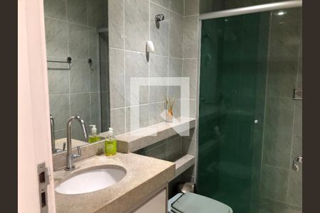 Banheiro Social de apartamento à venda com 3 quartos, 140m² em Tijuca, Rio de Janeiro