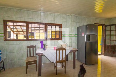 Cozinha de casa à venda com 2 quartos, 100m² em Harmonia, Canoas