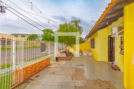 Fachada de casa à venda com 2 quartos, 100m² em Harmonia, Canoas