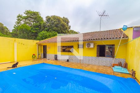 Piscina de casa à venda com 2 quartos, 100m² em Harmonia, Canoas