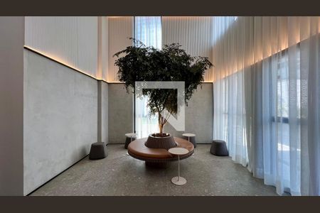 Hall de entrada de kitnet/studio à venda com 1 quarto, 24m² em Pinheiros, São Paulo